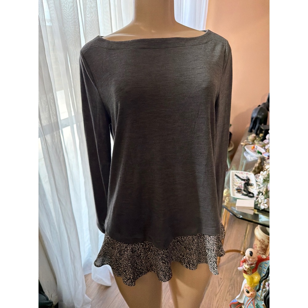 Loft Gray Mixed Media Animal Print Ruffle Hem Boat Neck Top Petite Medium MP‎